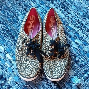 Keds leopard print sneaker, size 8.5